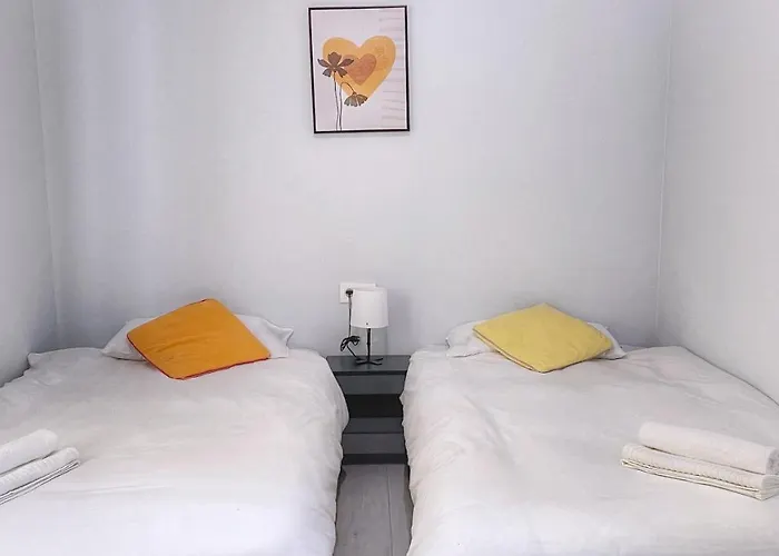 Vt Flat Reformado Con Escritorio De Trabajo Y Wifi Lejlighed *