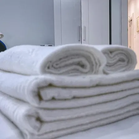 Vt Flat Reformado Con Escritorio De Trabajo Y Wifi Lägenhet Bilbao