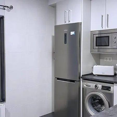 Vt Flat Reformado Con Escritorio De Trabajo Y Wifi 毕尔巴鄂